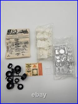 Vintage 1970 Lil Mixer Model Show Car Kit T304-225 1/25 Scale with Instructions