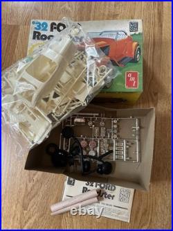 Vintage 1970's Model Car Kit Lot of 8 Revell AMT Testors 125 1/25 1 sealed EXC