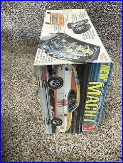Vintage 1972 Ford Mustang Mach I Road Racer AMT Model Car Kit T-425-225 Sealed