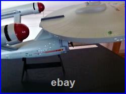 Vintage 1983 USS enterprise AMT model kit (PRO BUILT)