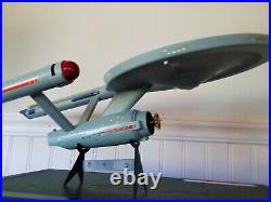 Vintage 1983 USS enterprise AMT model kit (PRO BUILT)