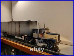 Vintage 1/25 AMT Diamond REO truck And Moving Van Combo