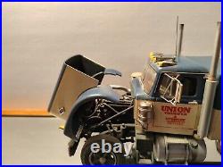 Vintage 1/25 AMT Diamond REO truck And Moving Van Combo