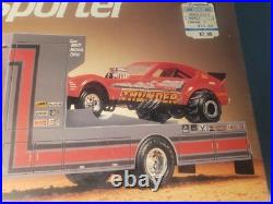 Vintage 1/25 AMT ERTL TENNESSEE THUNDER TRANSPORTER FACTORY SEALED 1986 MINTY Vintage 1/25 AMT ERTL TENNESSEE THUNDER TRANSPORTER FACTORY SEALED 1986 MINTY
