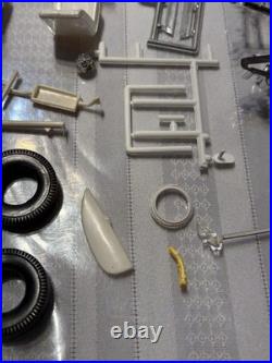 Vintage 67' Chevy Vette Sting Ray Convertible AMT Customizing Kit, Model Car Kit