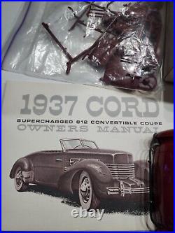 Vintage AMT 1937 Cord Supercharged 812 Convertible Coupe 112 Model Car Kit