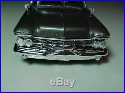 Vintage AMT 1959 Chrysler Imperial Pro Built Model Car SHARP Scaled 1/25