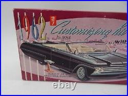 Vintage AMT 1962 Ford Galaxie Convertible 3 in 1 Customizing 125 Model Kit K112