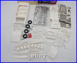 Vintage AMT 1962 Ford Galaxie Convertible 3 in 1 Customizing 125 Model Kit K112