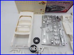 Vintage AMT 1962 Ford Galaxie Convertible 3 in 1 Customizing 125 Model Kit K112