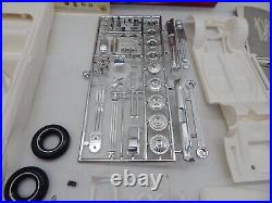 Vintage AMT 1962 Ford Galaxie Convertible 3 in 1 Customizing 125 Model Kit K112