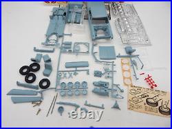 Vintage AMT 1963 Mercury Meteor 3 in 1 Customizing 125 Model Kit 05-363-149