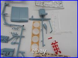 Vintage AMT 1963 Mercury Meteor 3 in 1 Customizing 125 Model Kit 05-363-149