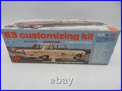 Vintage AMT 1963 Mercury Meteor 3 in 1 Customizing 125 Model Kit 05-363-149