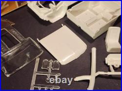 Vintage AMT 1965 Ford Mustang 2+2 Fastback 1/25 Scale Model Kit, Mint Unbuilt