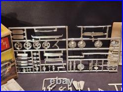 Vintage AMT 1965 Ford Mustang 2+2 Fastback 1/25 Scale Model Kit, Mint Unbuilt