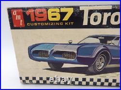 Vintage AMT 1967 Oldsmobile Toronado Hardtop 125 Model Kit 6937-200
