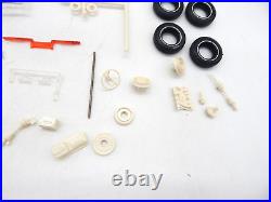 Vintage AMT 1967 Oldsmobile Toronado Hardtop 125 Model Kit 6937-200