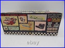 Vintage AMT 1967 Oldsmobile Toronado Hardtop 125 Model Kit 6937-200