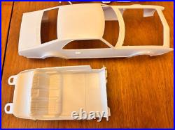 Vintage AMT 1967 Oldsmobile Toronado Hardtop 125 Model Kit 6937-200 COMPLETE