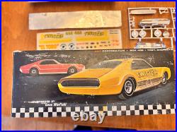 Vintage AMT 1967 Oldsmobile Toronado Hardtop 125 Model Kit 6937-200 COMPLETE