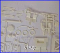 Vintage AMT 1968 Mustang 2+2 GT Customizing Model Kit #6168-002