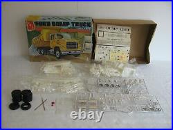 Vintage AMT 1/25 Scale Louisville Line Ford LNT-8000 Dump Truck Kit #T-503 NIB