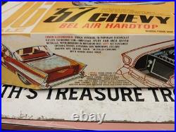 Vintage AMT 57 Chevy Bel Air Hardtop 1/16 Scale Model Kit T841 New Open Box