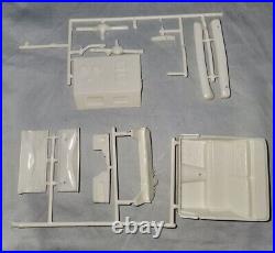 Vintage AMT'59 EL Camino Camper 2559 T 236-200 Model Kit 1/25 Scale Open Box