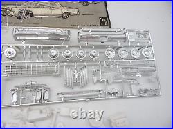 Vintage AMT 63 Lincoln Continental Hardtop Customizing 125 Model Kit 6423-149