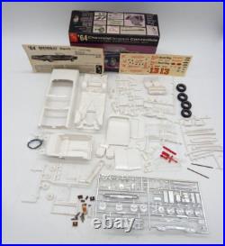 Vintage AMT 64 Chevrolet Impala 2 Door Convertible 3 in 1 George Barris 6714-200