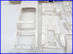 Vintage AMT 64 Chevrolet Impala 2 Door Convertible 3 in 1 George Barris 6714-200