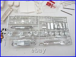 Vintage AMT 64 Chevrolet Impala 2 Door Convertible 3 in 1 George Barris 6714-200
