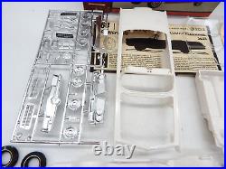 Vintage AMT 64 Chrysler Imperial Convertible Customizing 125 Model Kit 6814-150