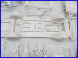 Vintage AMT 64 Chrysler Imperial Convertible Customizing 125 Model Kit 6814-150