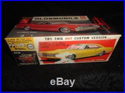 Vintage AMT'65 1965 Oldsmobile 88 Hardtop 1/25 Scale Model Kit FREE SHIPPING