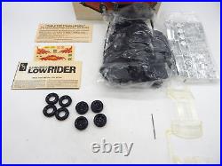 Vintage AMT 65 Buick Riviera Lowrider 125 Model Kit T404