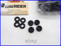 Vintage AMT 65 Buick Riviera Lowrider 125 Model Kit T404