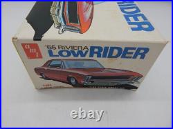 Vintage AMT 65 Buick Riviera Lowrider 125 Model Kit T404