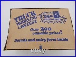 Vintage AMT 65 Buick Riviera Lowrider 125 Model Kit T404