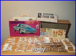 Vintage AMT Barracuda Super Boss Funny Car Model kit #T152 Complete