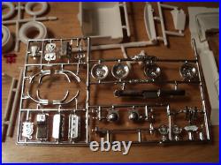 Vintage AMT Barracuda Super Boss Funny Car Model kit #T152 Complete