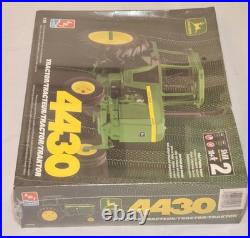 Vintage AMT ERTL John Deere 4430 Plastic Model Kit 15006 125 Sealed