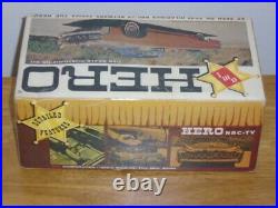 Vintage AMT Hero 1/25 1966 Chrysler Imperial Model kit Rare