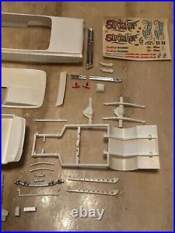 Vintage AMT Olds F-85 Streaker Funny Car Drag Car Oldsmobile Cutlass Model Kit