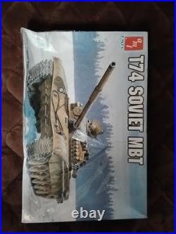 Vintage AMT T74 Soviet MBT Tank 1/35 Scale Model Kit #8674