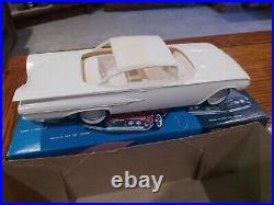 Vintage Amt 1960 Chevrolet Impala Ht Model Kit Annual Screwbottom- Niob
