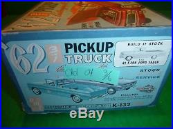 Vintage Amt 1962 Ford F-100 Camper Pickup K132 1/25 Model Car Mountain Built