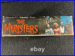 Vintage Amt 1964 Kayro-vue Munsters Koach Model Kit 1/25th Scale. George Barris