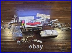 Vintage Amt 1965 Plymouth Barracuda Customizing Kit 1/25 Model Kit